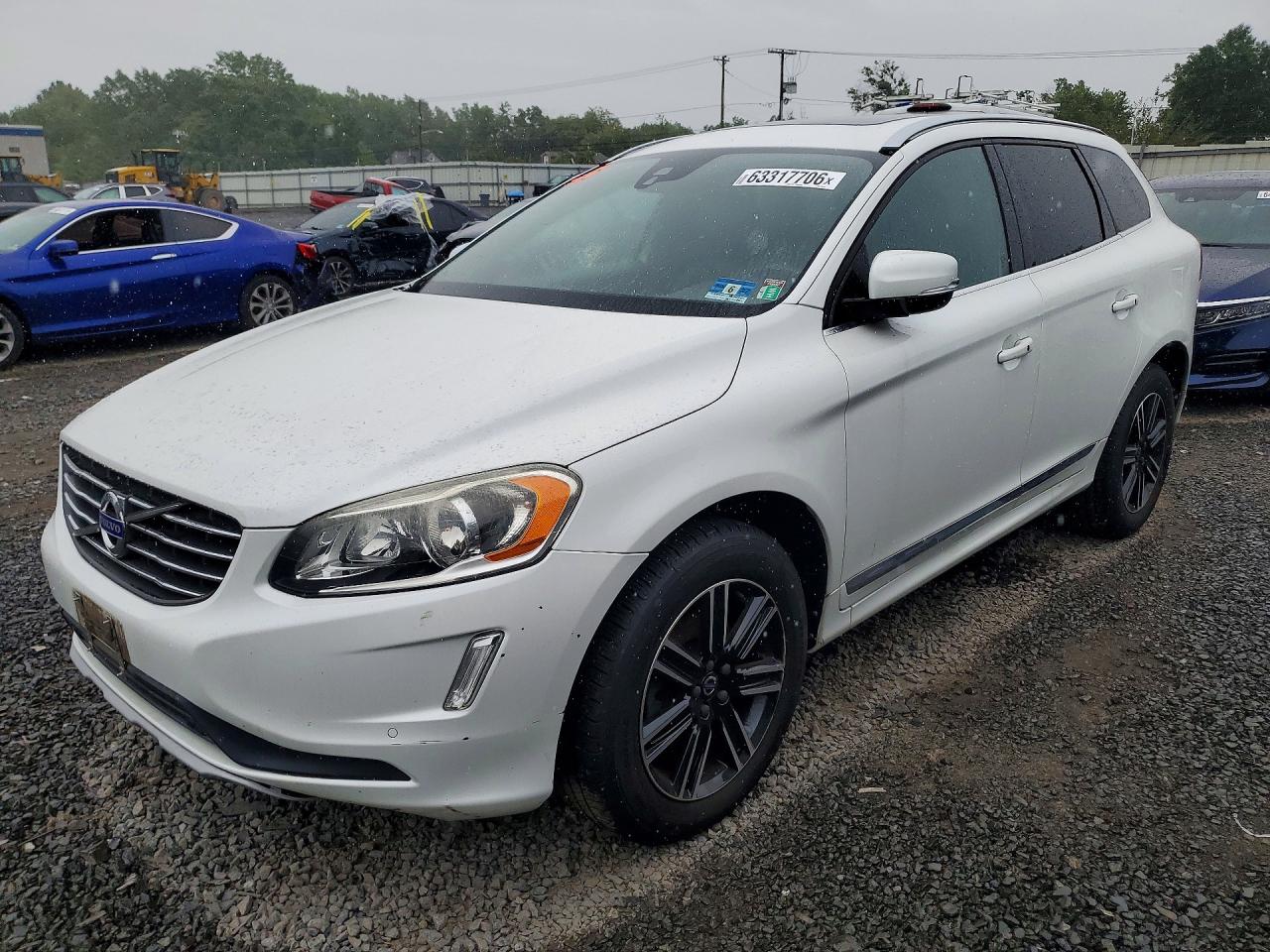 2016 VOLVO XC60 T6 PREMIER  