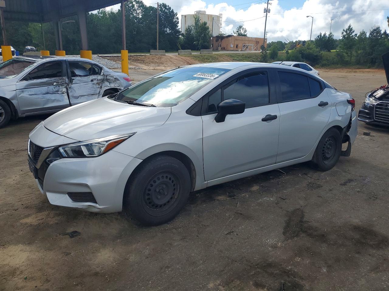 2020 NISSAN VERSA S  