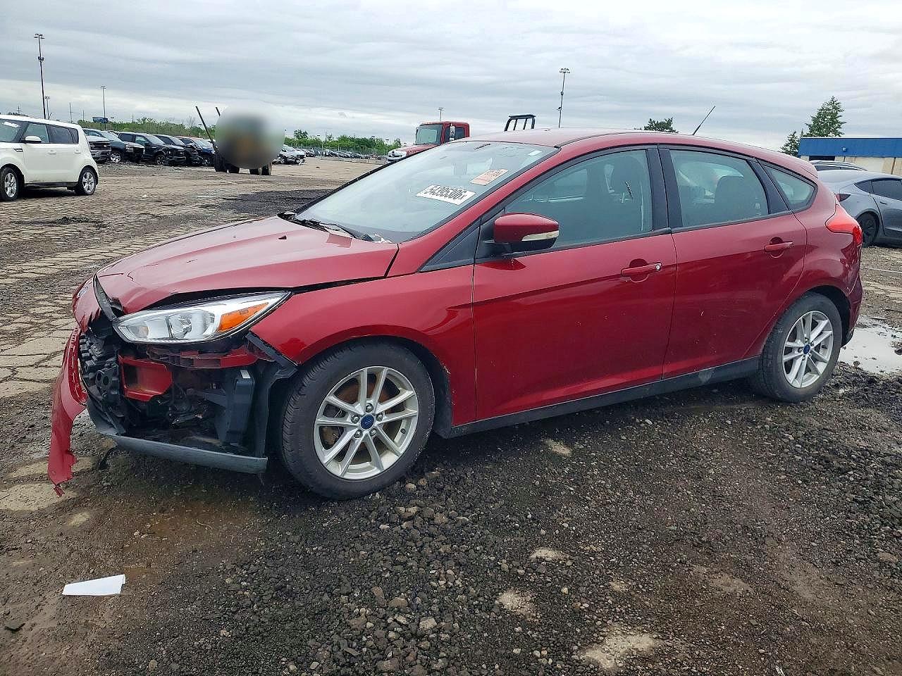 2015 FORD FOCUS SE  