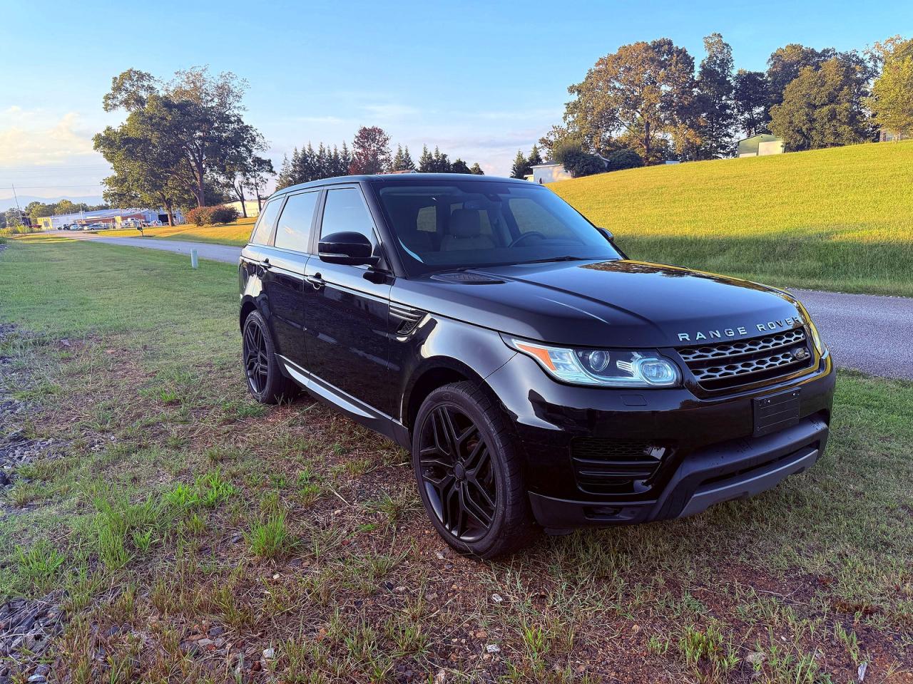 2015 LAND ROVER RANGE ROVER SPORT SE  