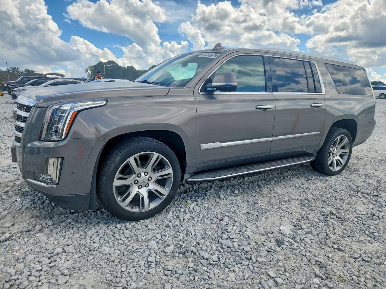 2017 CADILLAC ESCALADE ESV LUXURY  