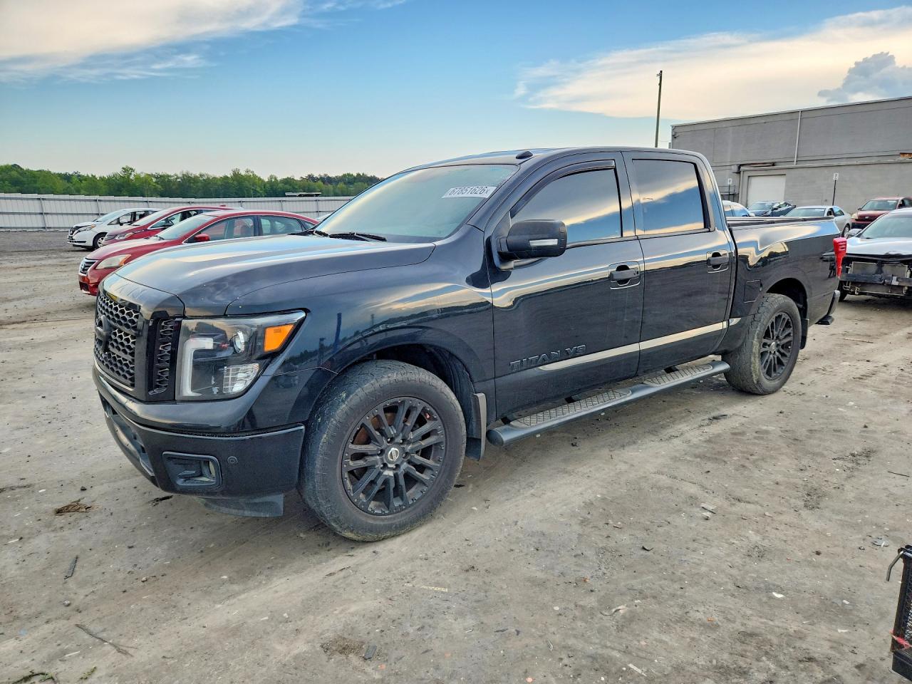 2018 NISSAN TITAN SV  
