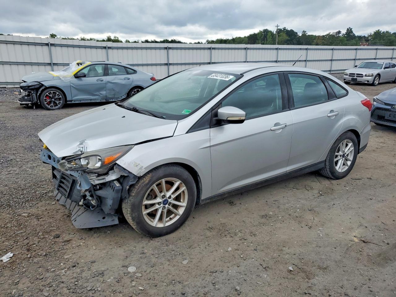 2015 FORD FOCUS SE  