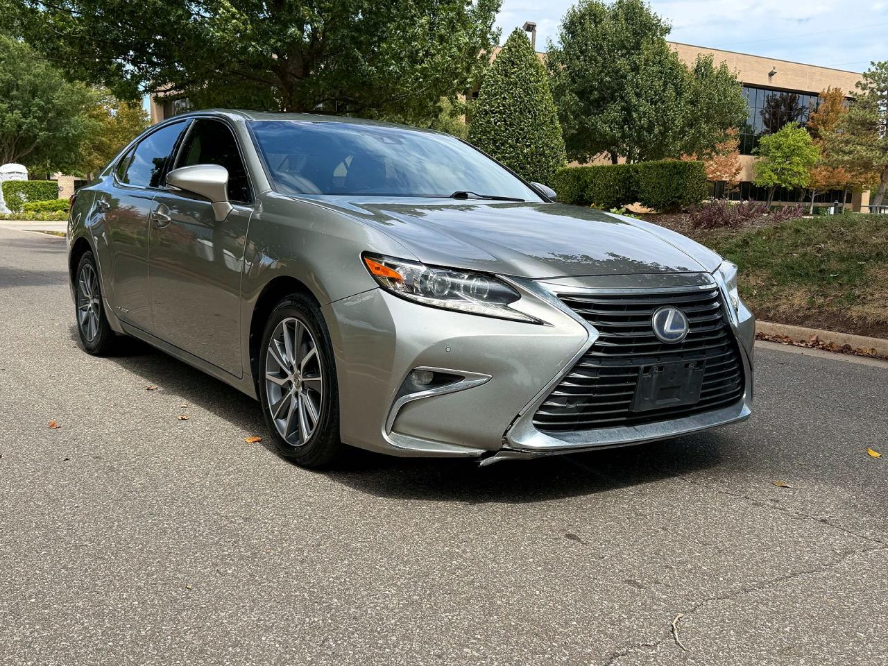 2018 LEXUS ES 300H  