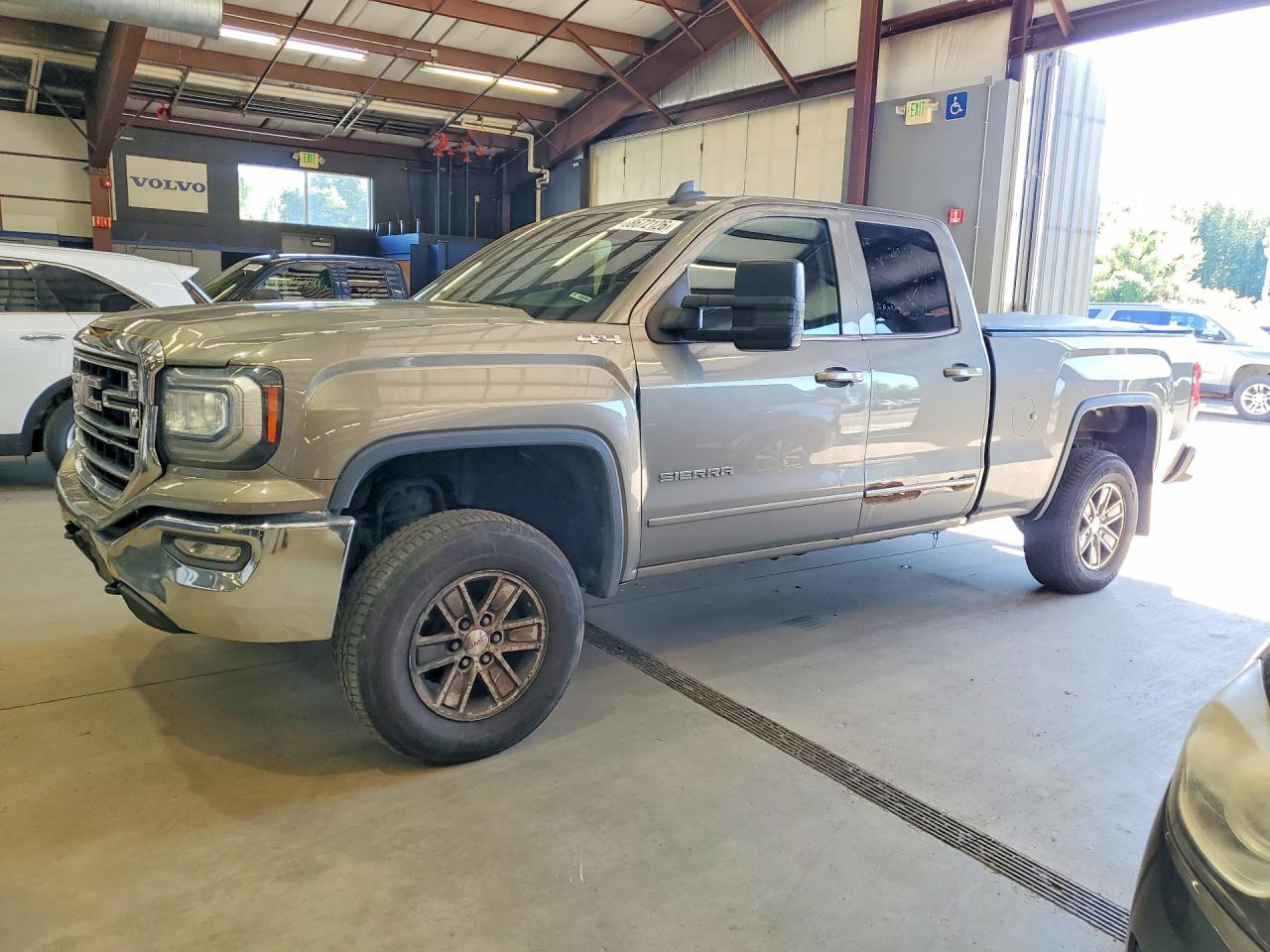 2017 GMC SIERRA K1500 SLE  