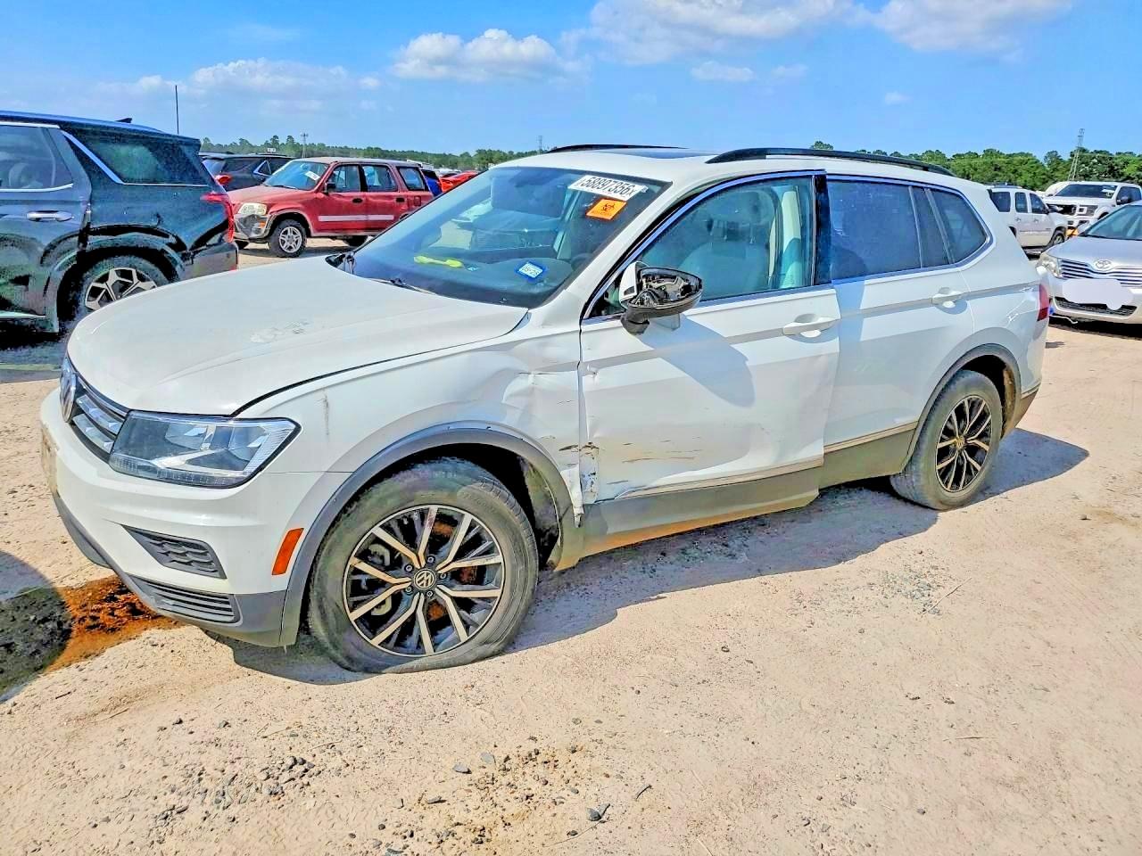2021 VOLKSWAGEN TIGUAN SE  
