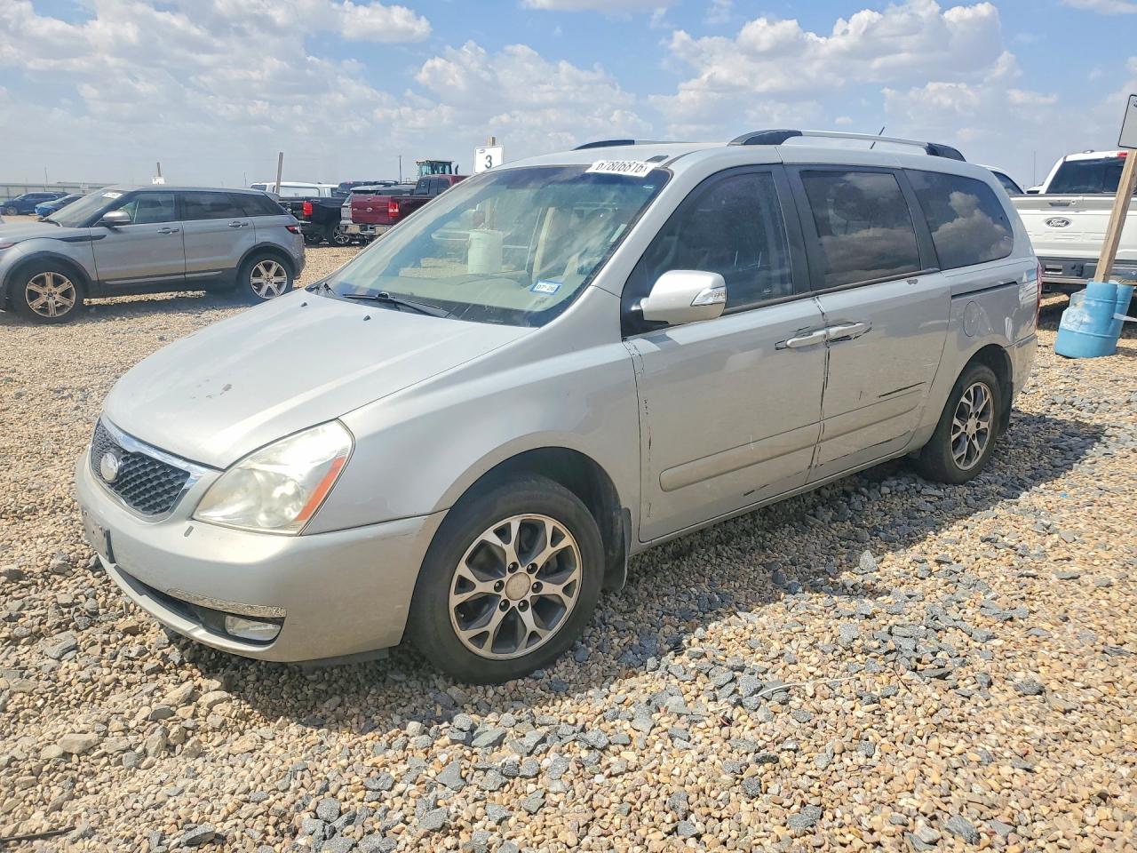 2014 KIA SEDONA LX  