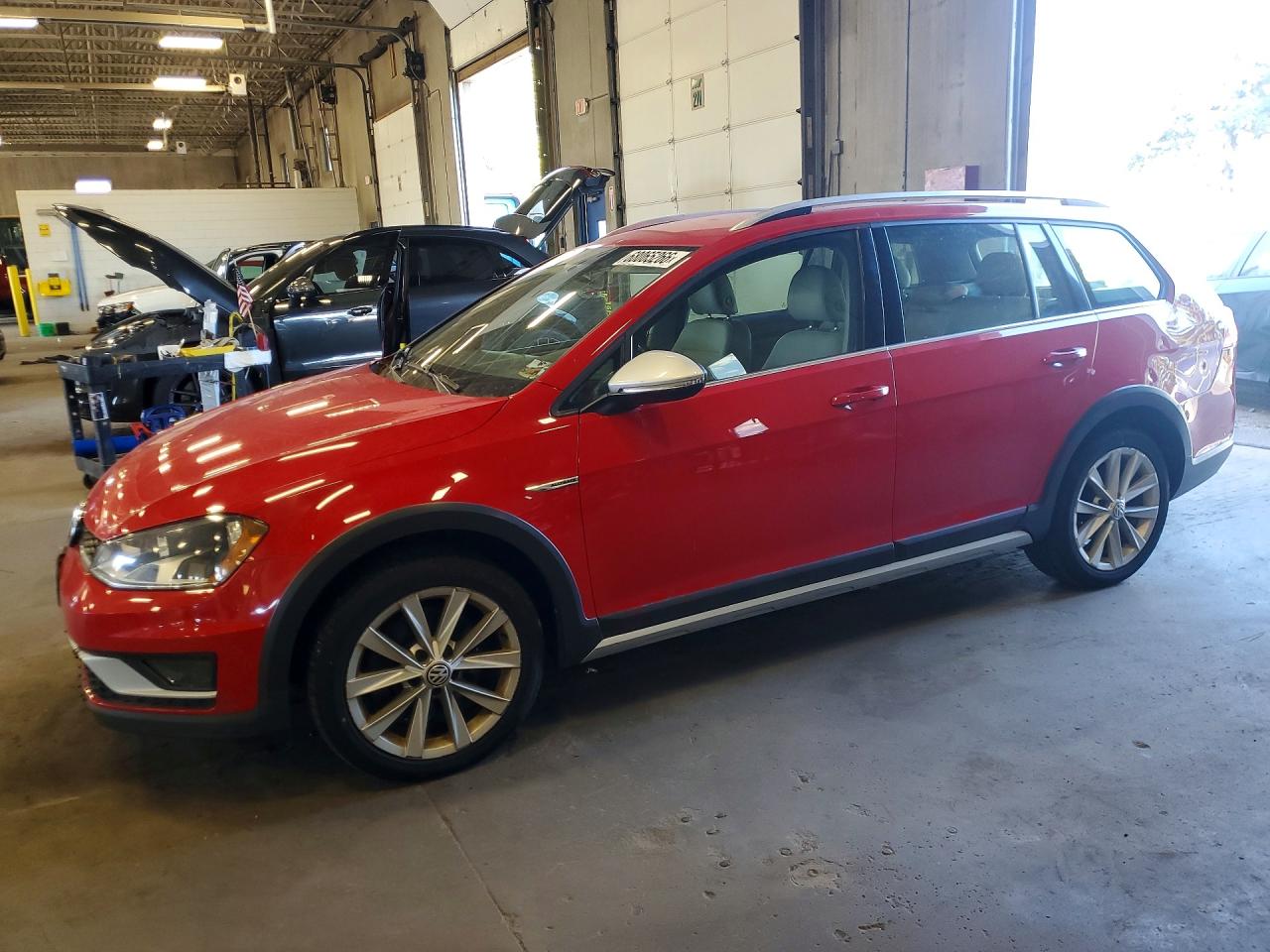 2017 VOLKSWAGEN GOLF ALLTRACK S  
