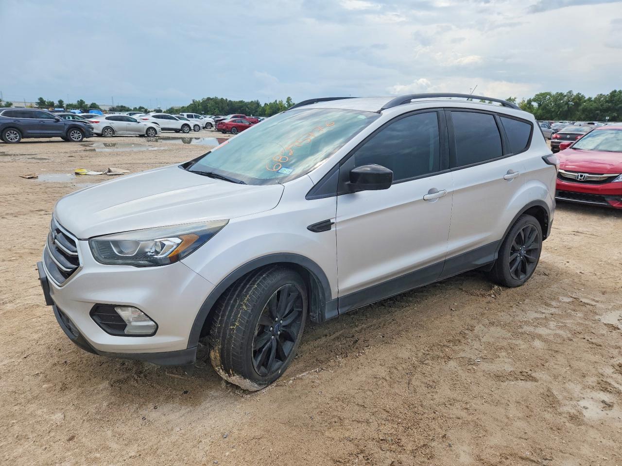 2018 FORD ESCAPE SE  