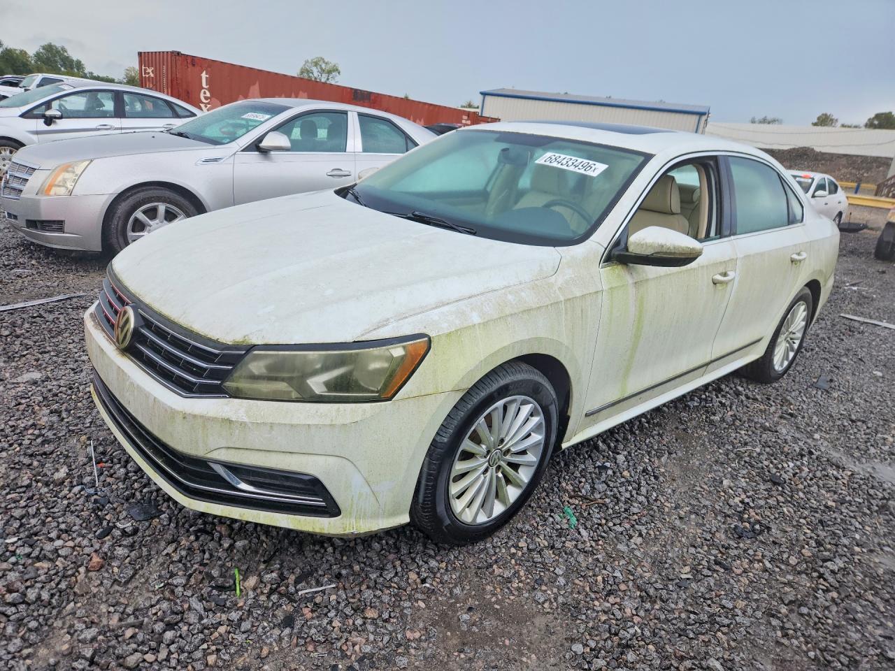 2016 VOLKSWAGEN PASSAT SE  
