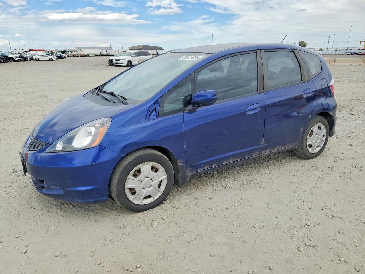 2013 HONDA FIT   