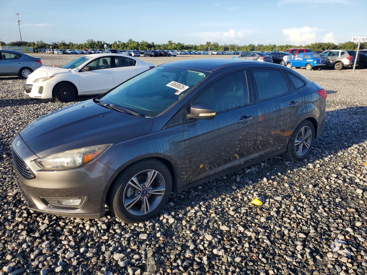 2016 FORD FOCUS SE  