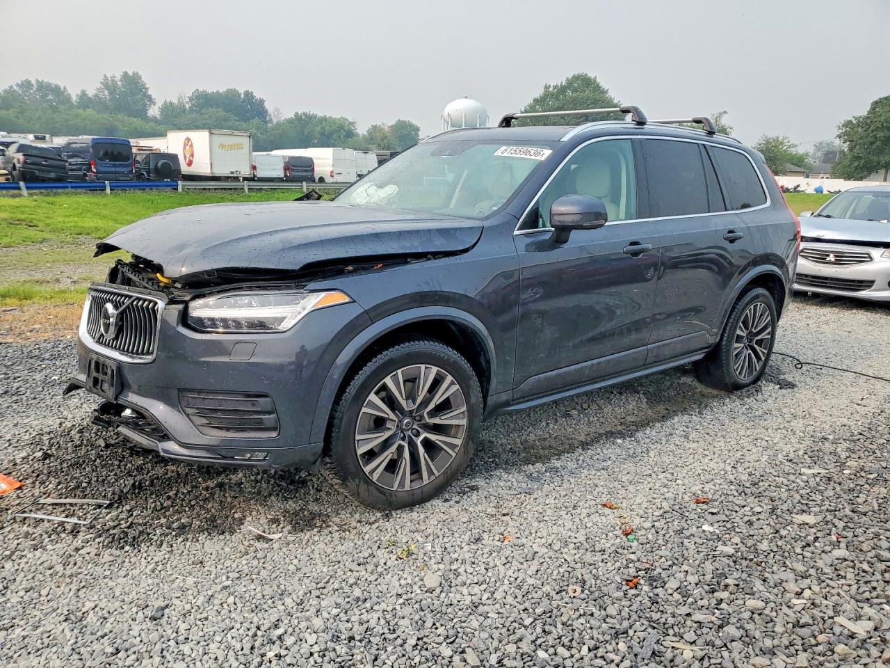 2021 VOLVO XC90 T6 MOMENTUM  