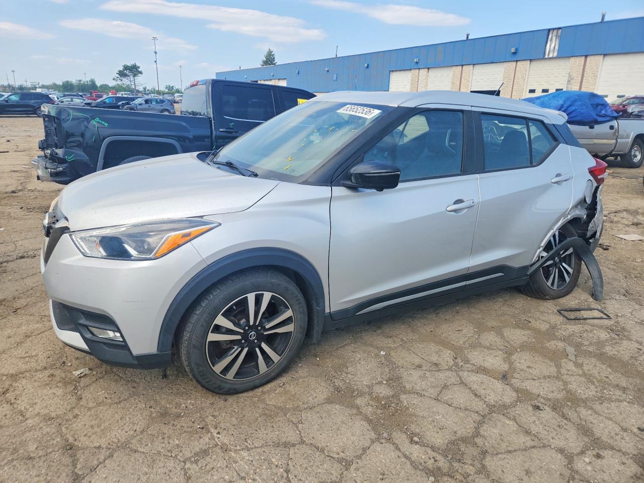 2019 NISSAN KICKS S  