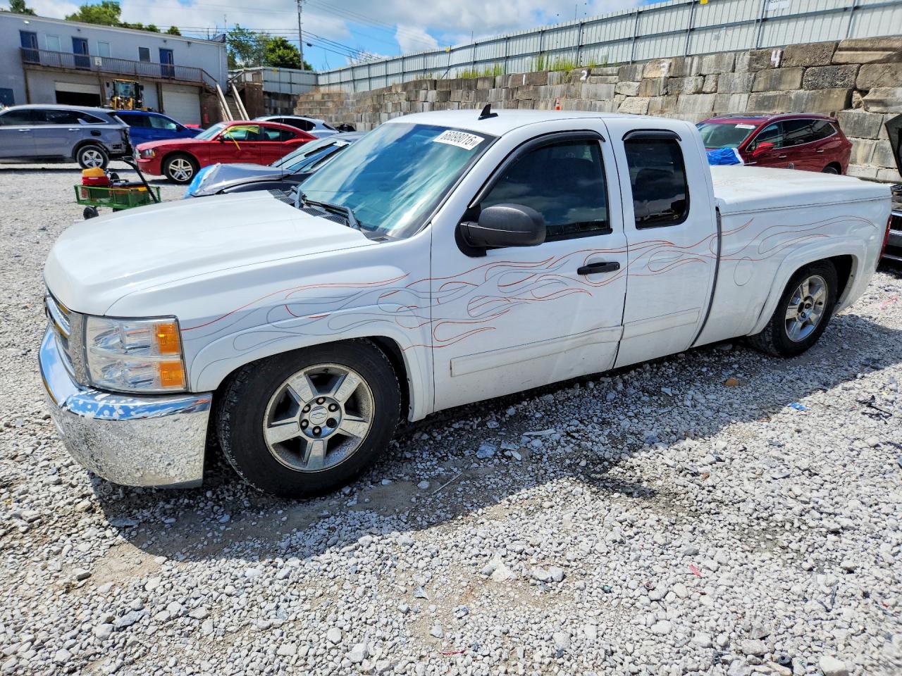 2013 CHEVROLET SILVERADO C1500 LT  