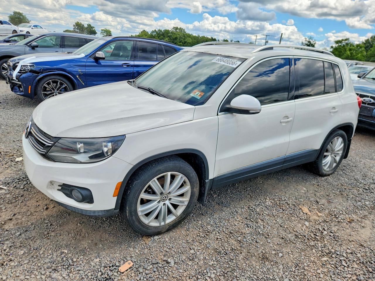 2013 VOLKSWAGEN TIGUAN S  