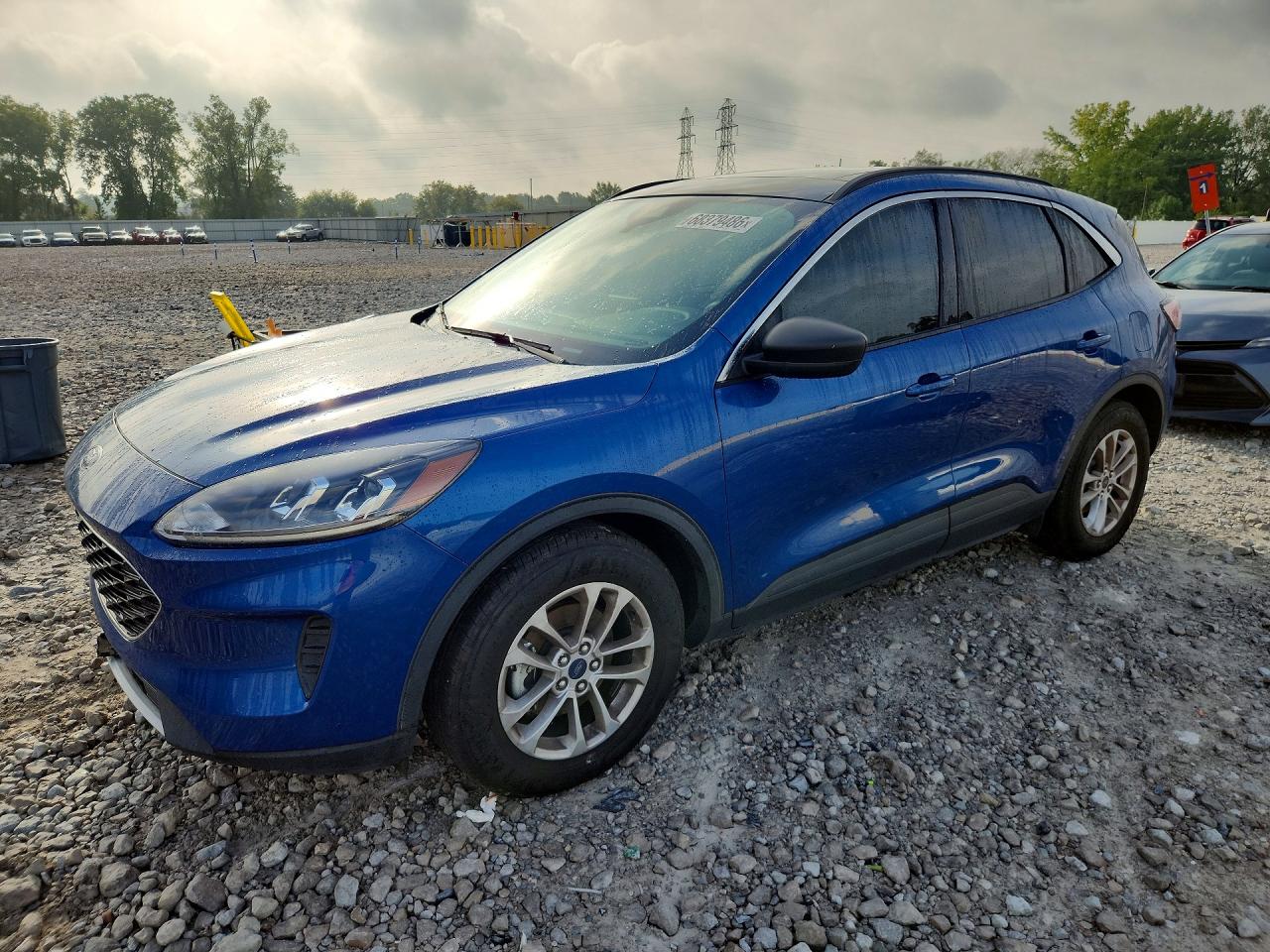2022 FORD ESCAPE SE  