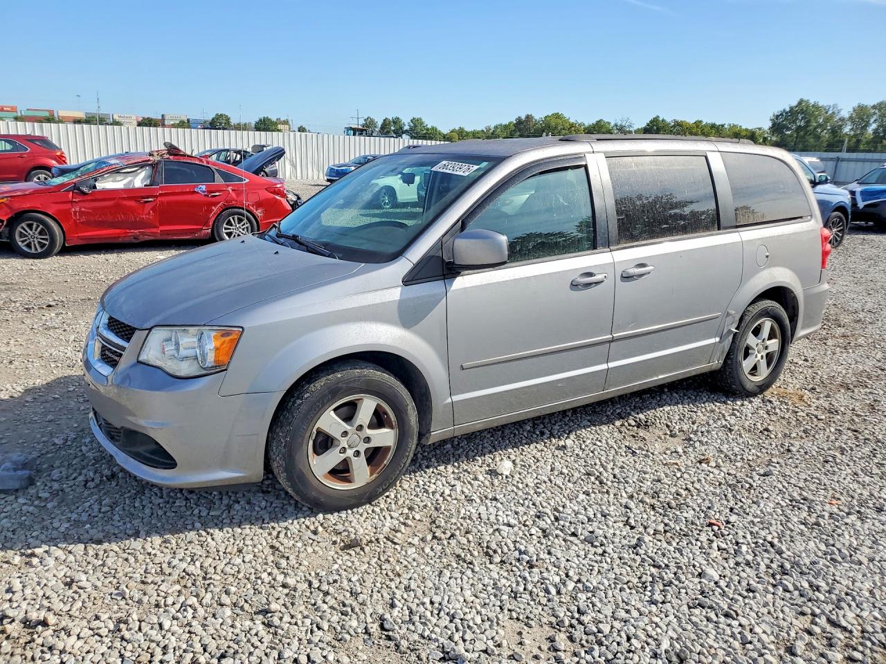 2013 DODGE GRAND CARAVAN SXT  