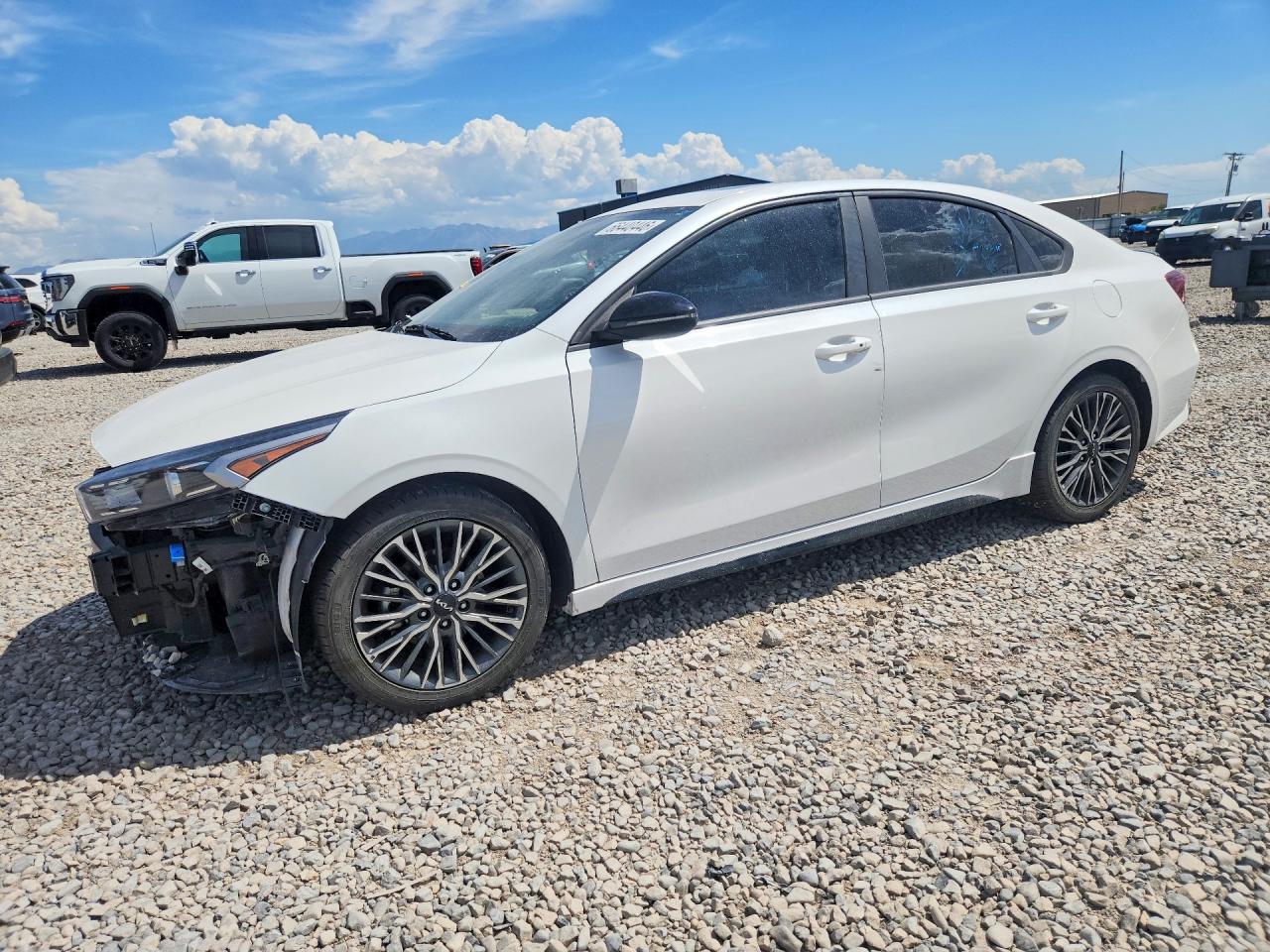 2023 KIA FORTE GT LINE  