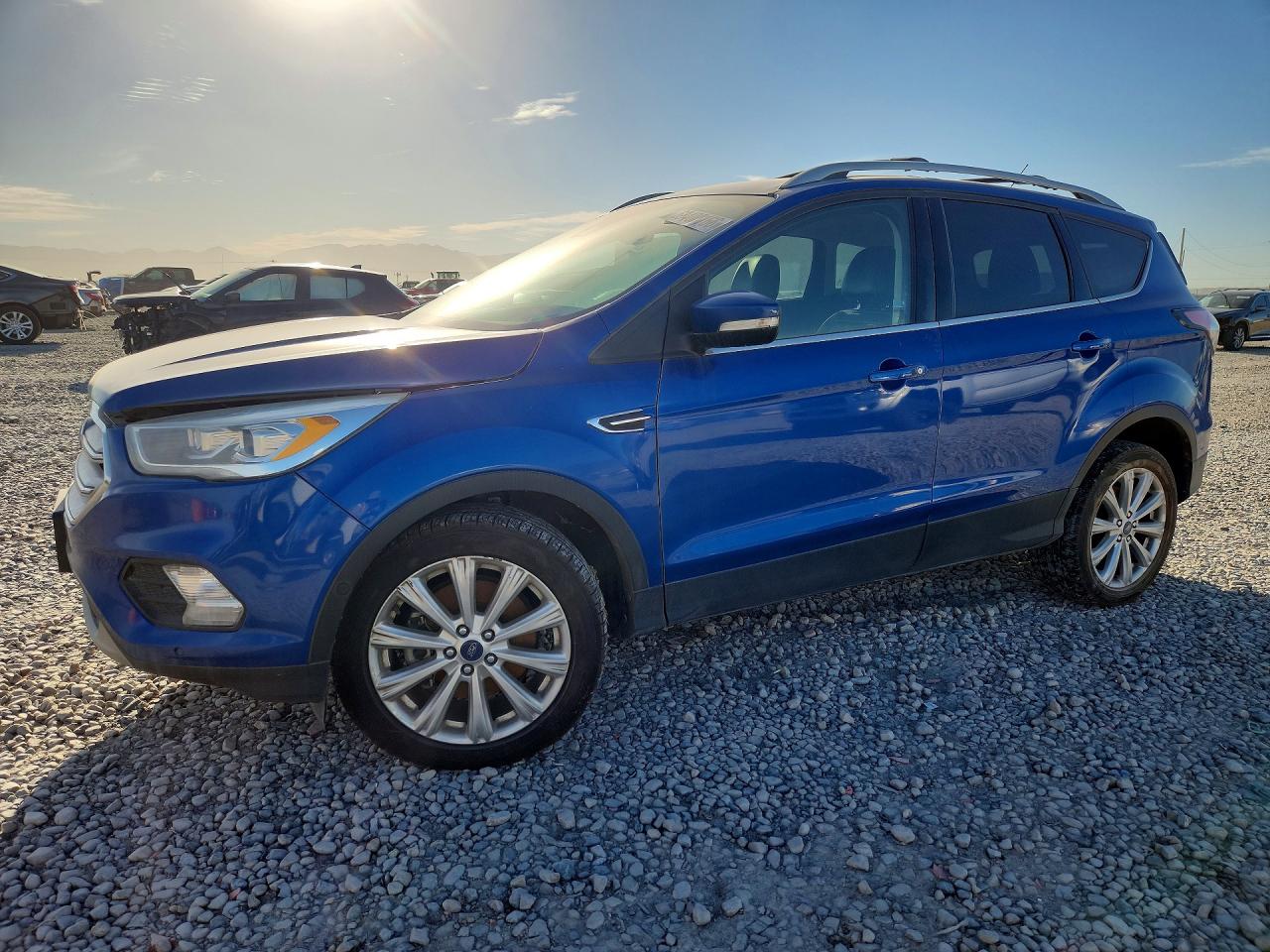 2017 FORD ESCAPE TITANIUM  