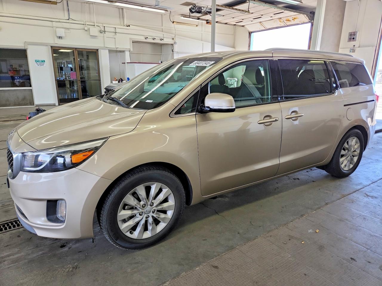 2016 KIA SEDONA EX  