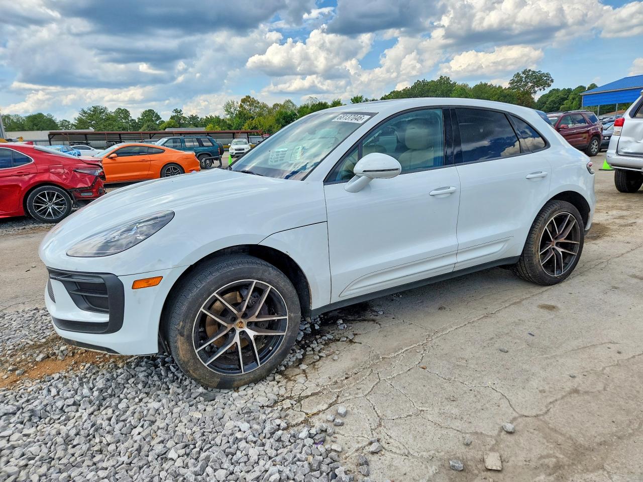 2023 PORSCHE MACAN BASE  