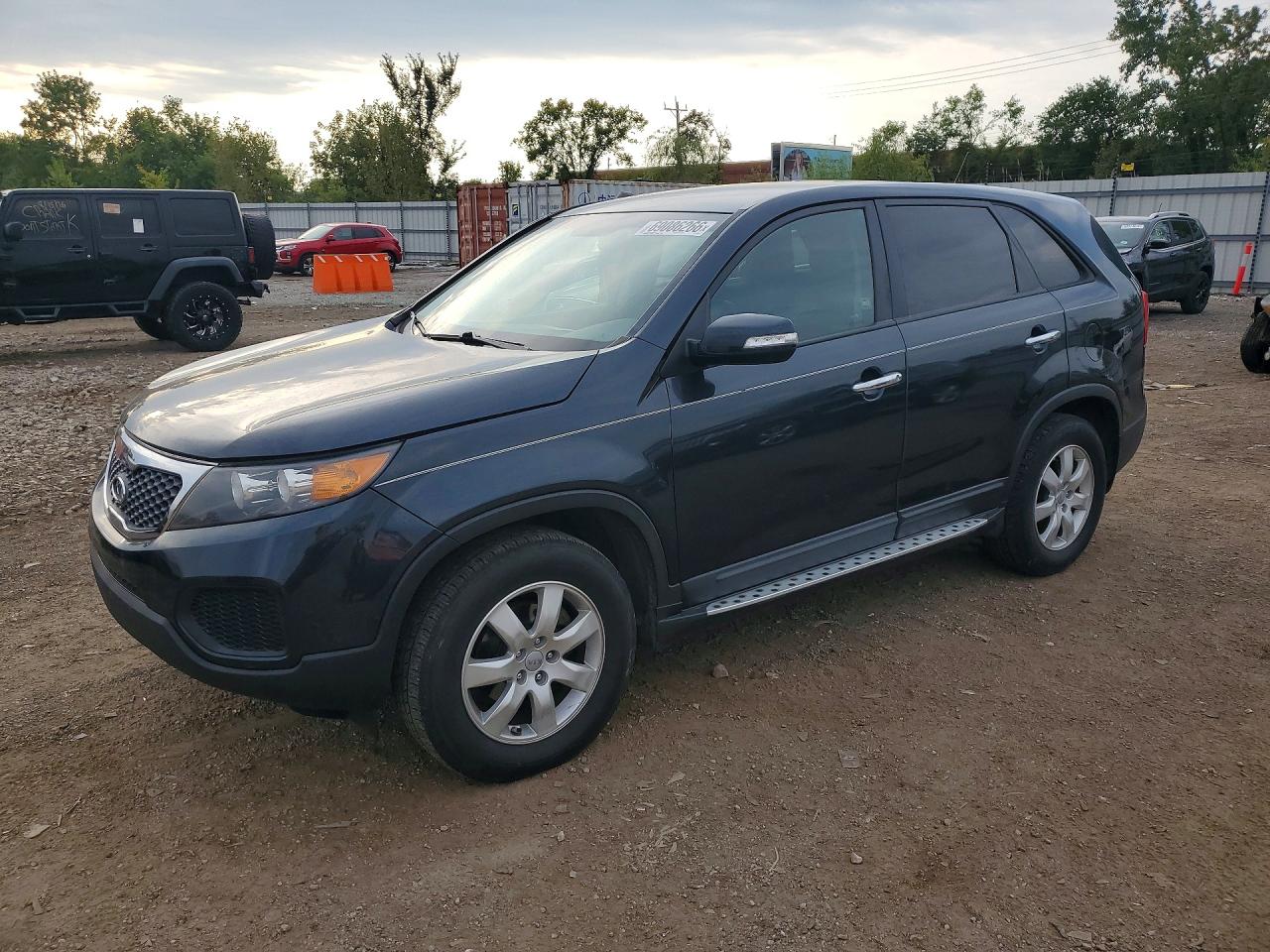 2013 KIA SORENTO LX  