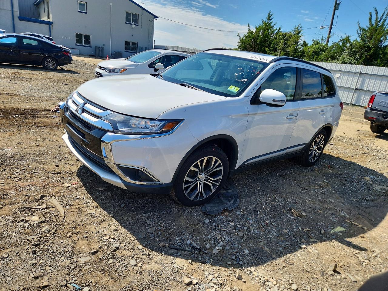2016 MITSUBISHI OUTLANDER SE  