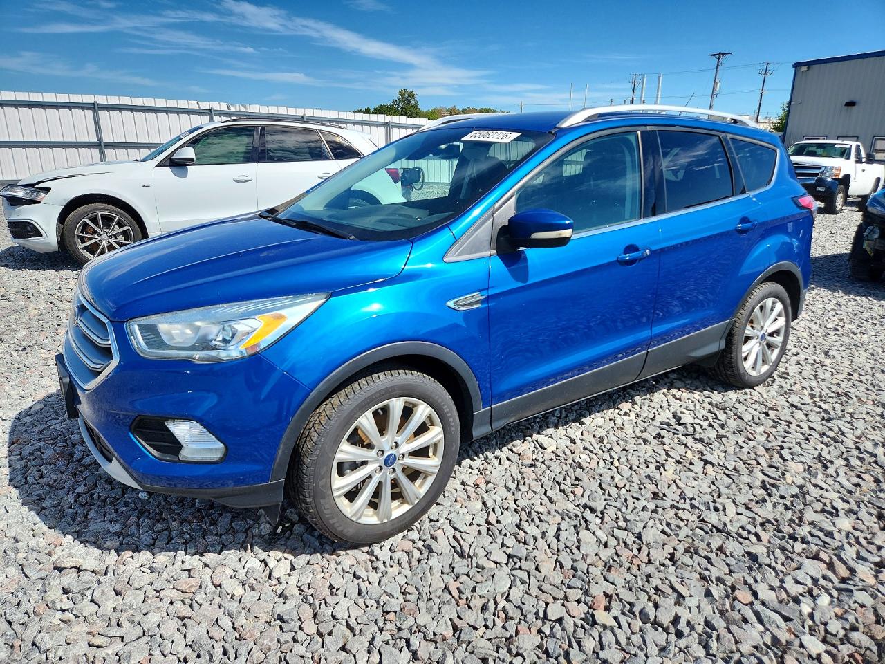 2017 FORD ESCAPE TITANIUM  
