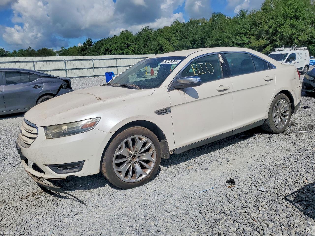 2013 FORD TAURUS LIMITED  