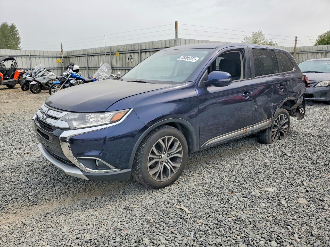 2017 MITSUBISHI OUTLANDER SE  
