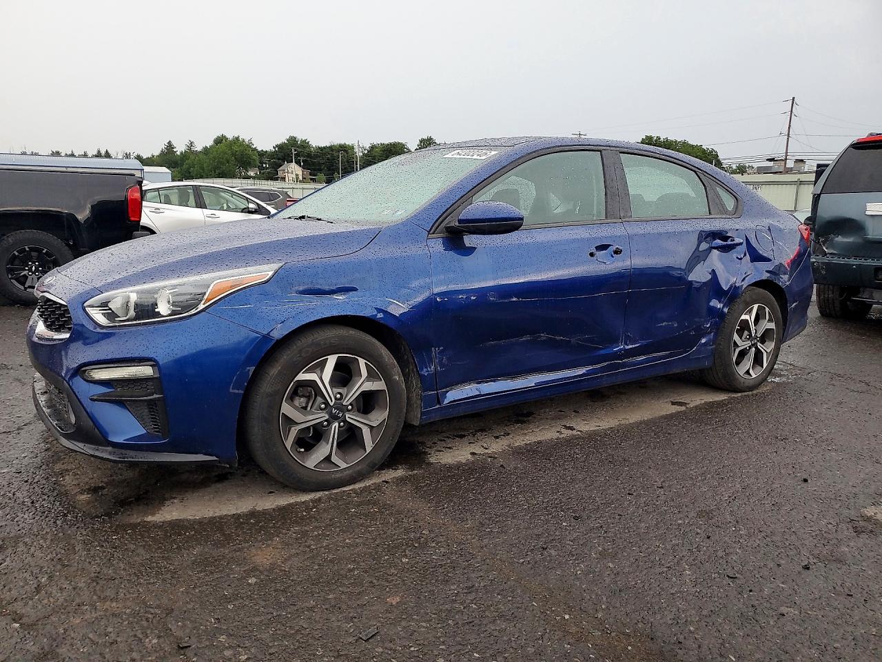2021 KIA FORTE LXS  