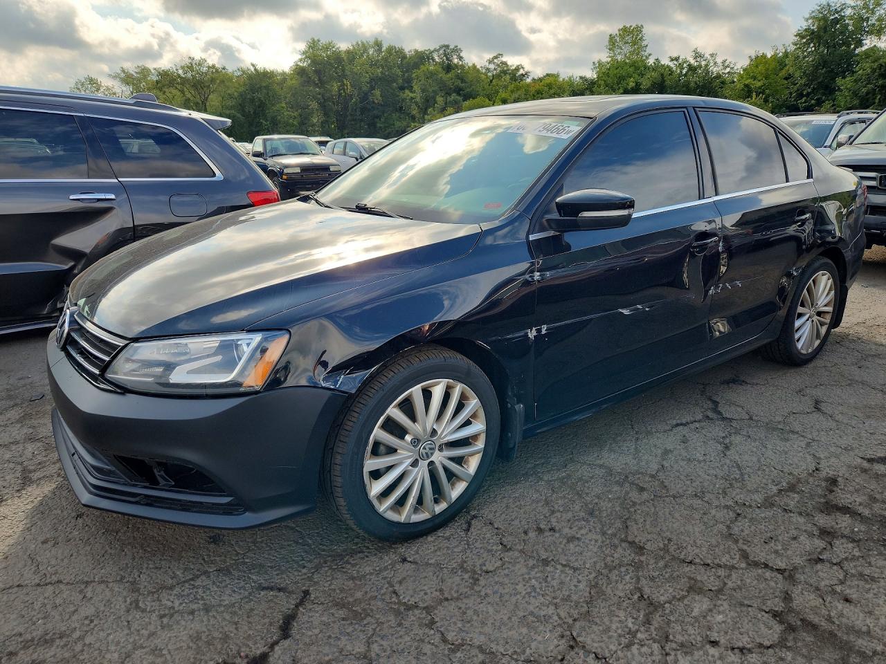 2016 VOLKSWAGEN JETTA SEL  