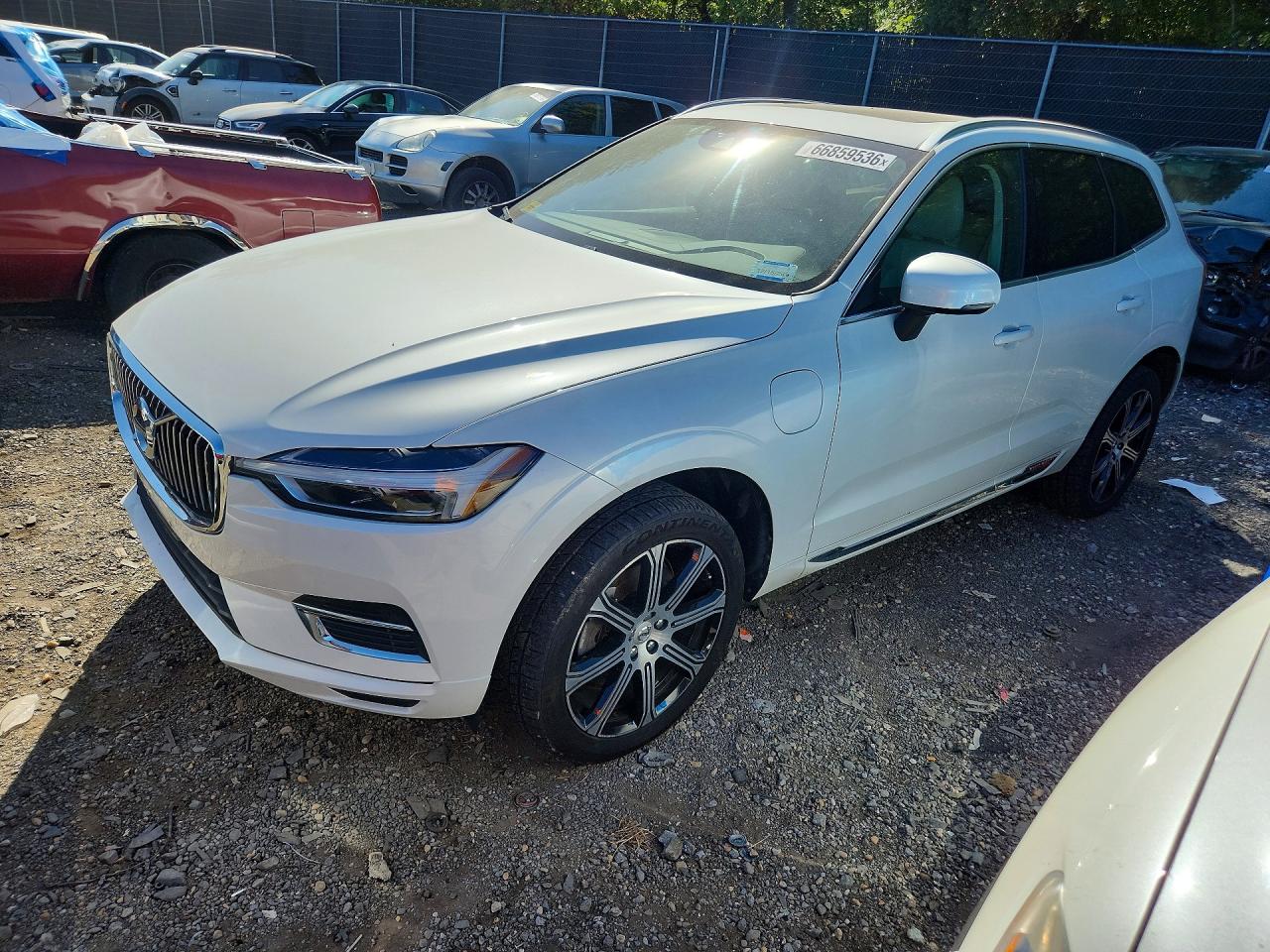 2018 VOLVO XC60 T8 INSCRIPTION  