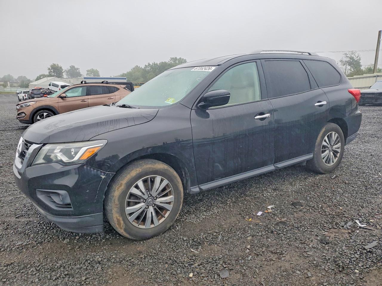 2019 NISSAN PATHFINDER SV  