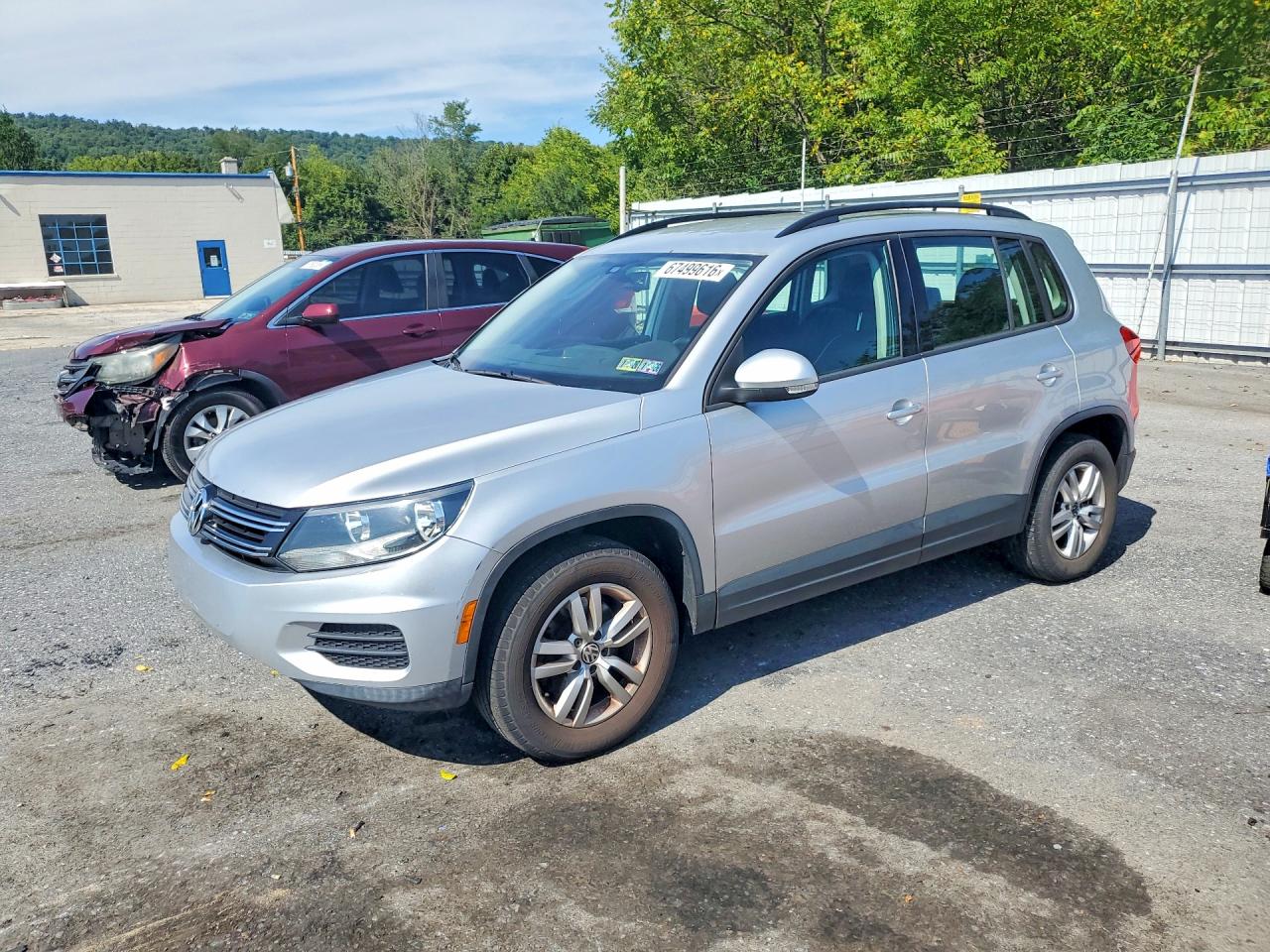 2016 VOLKSWAGEN TIGUAN S  