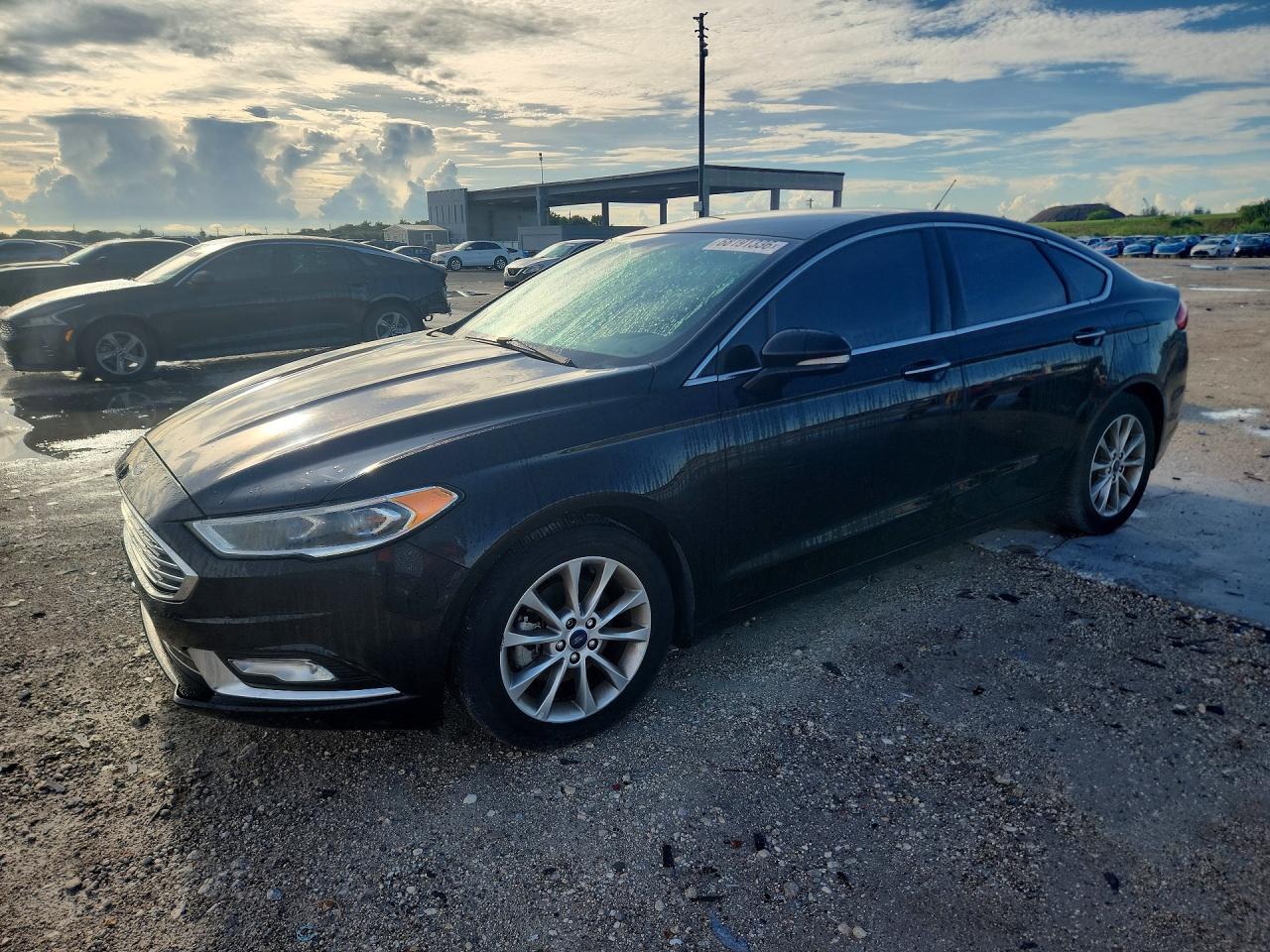 2017 FORD FUSION SE  