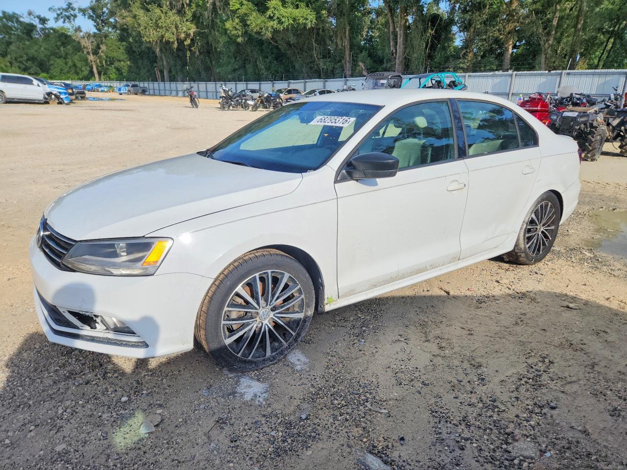 2016 VOLKSWAGEN JETTA SPORT  