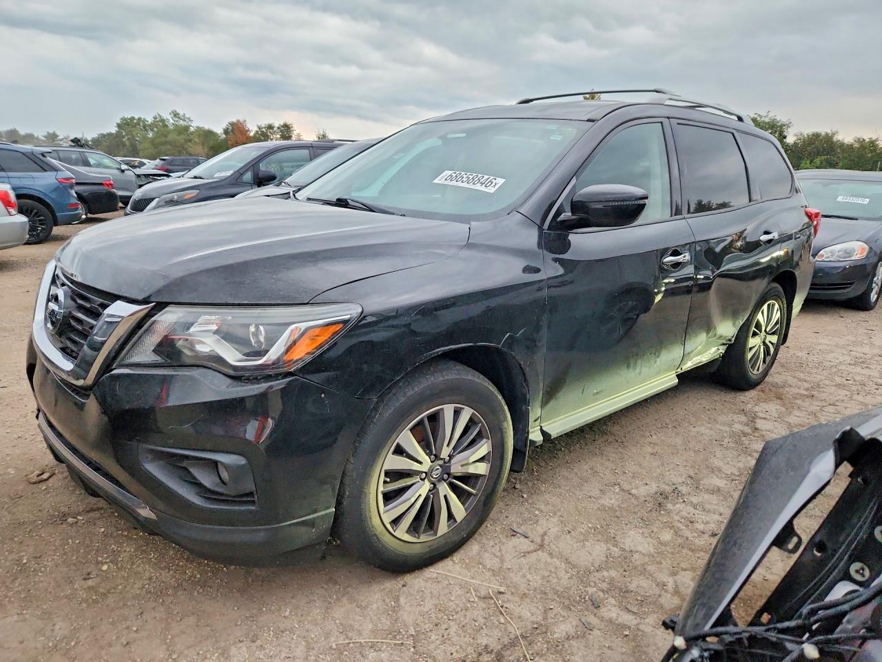 2017 NISSAN PATHFINDER SV  