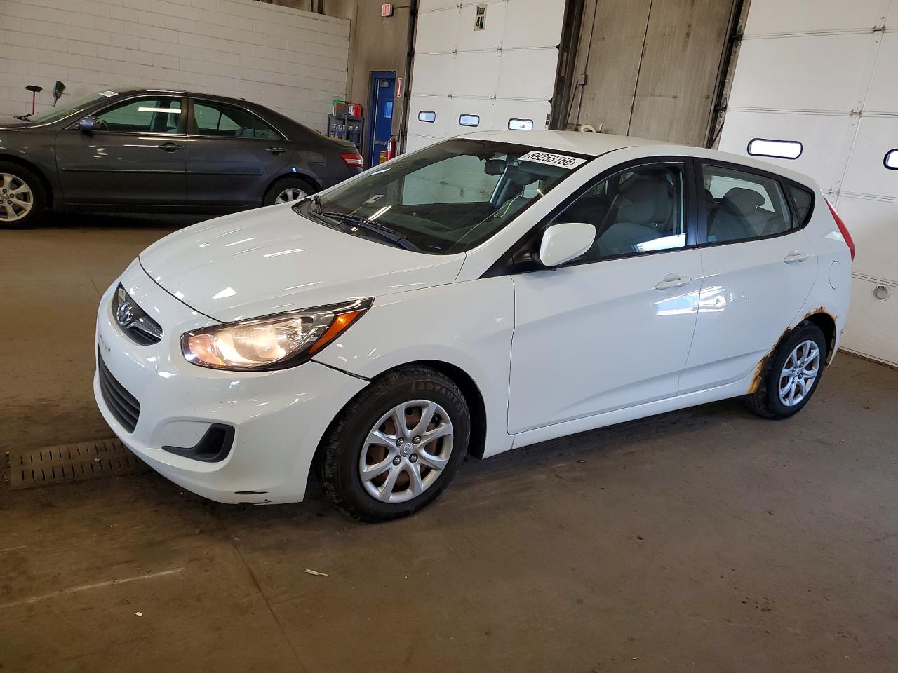 2014 HYUNDAI ACCENT GS  