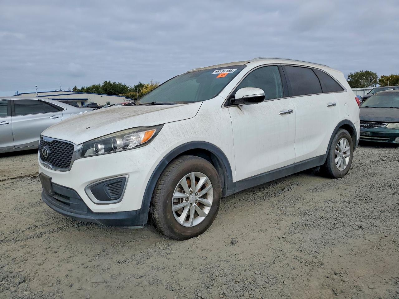 2017 KIA SORENTO LX  