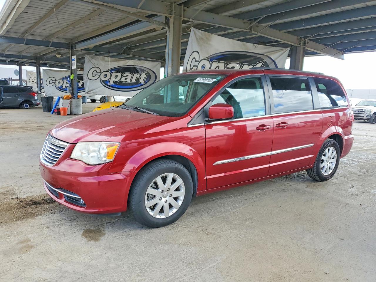 2013 CHRYSLER TOWN & COUNTRY TOURING  