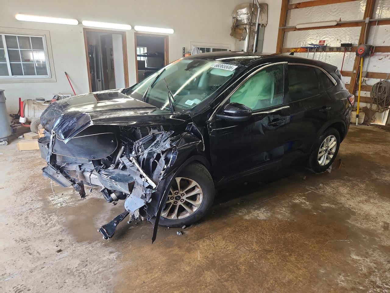 2021 FORD ESCAPE SE  