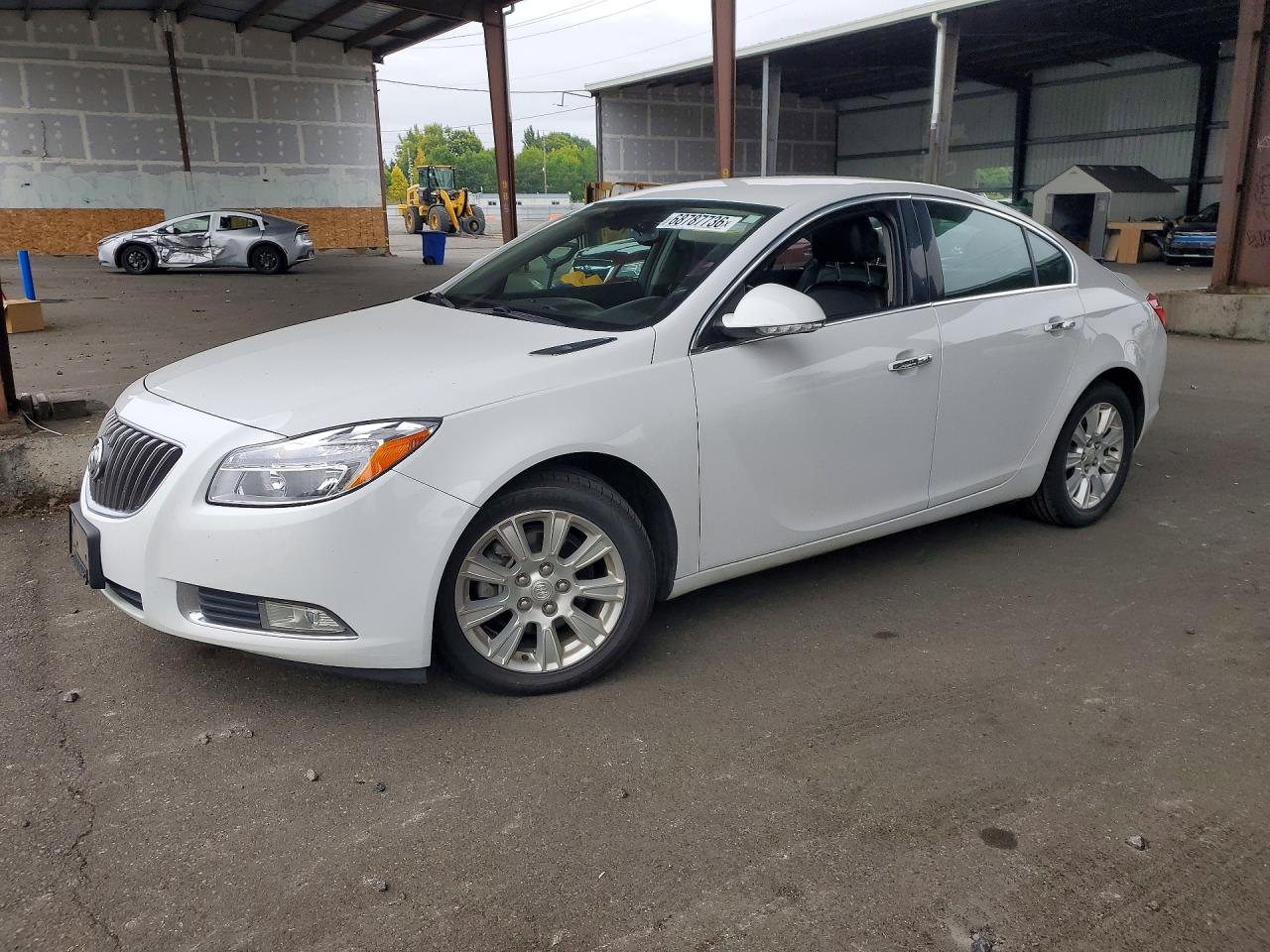 2013 BUICK REGAL PREMIUM  