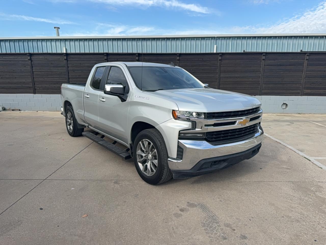 2020 CHEVROLET SILVERADO C1500 LT  