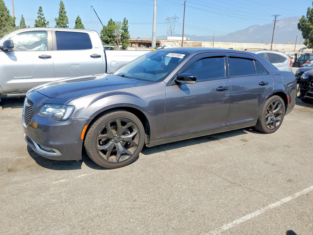 2019 CHRYSLER 300 LIMITED  