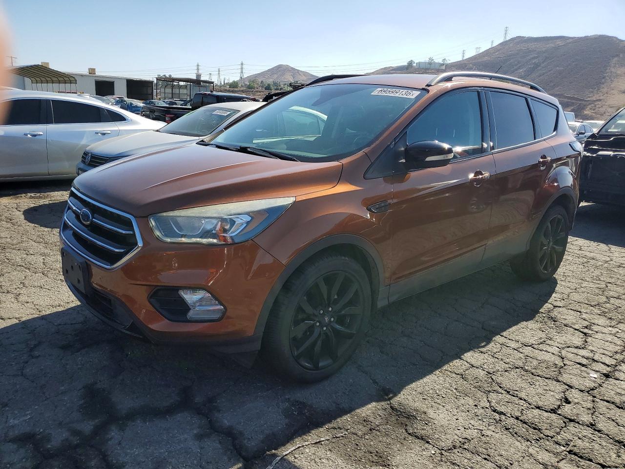 2017 FORD ESCAPE TITANIUM  