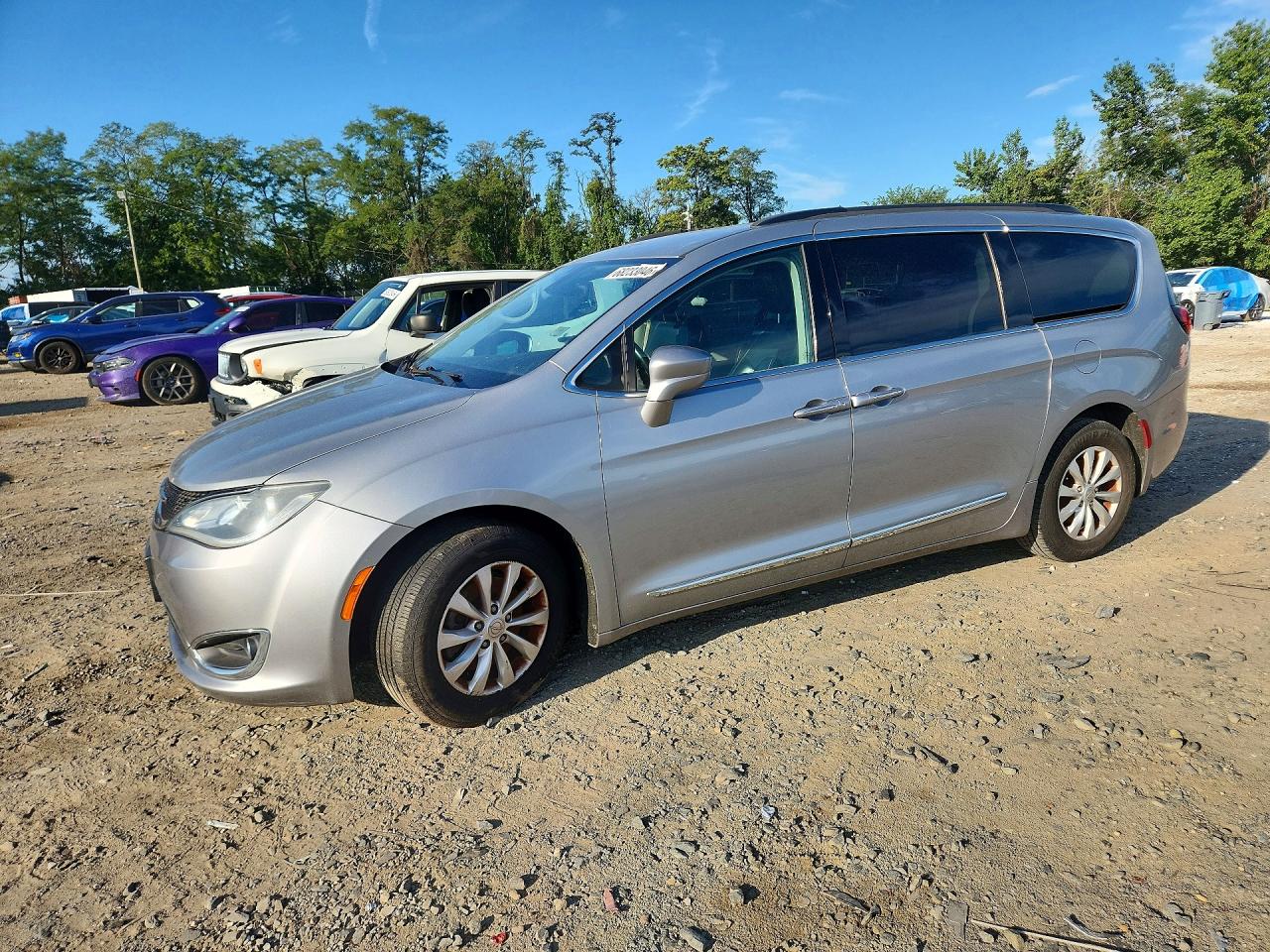 2017 CHRYSLER PACIFICA TOURING L  