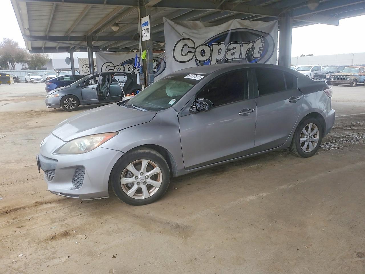 2013 MAZDA 3 I  