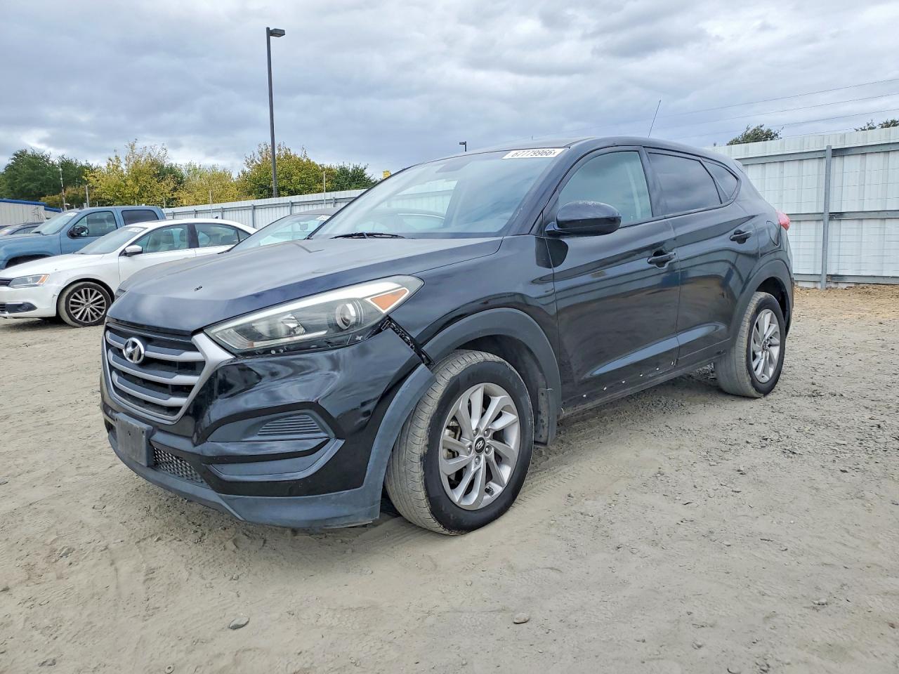 2017 HYUNDAI TUCSON SE  